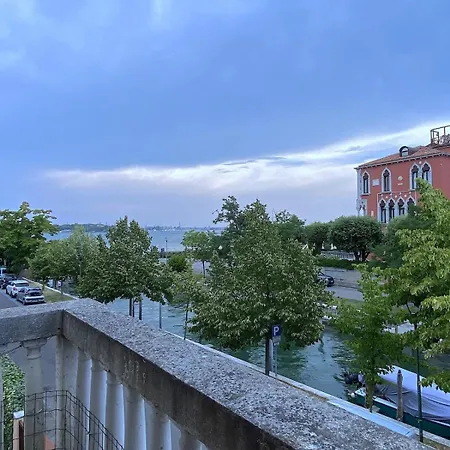 Con Giardino Privato E Vista Laguna * Lido di Venezia